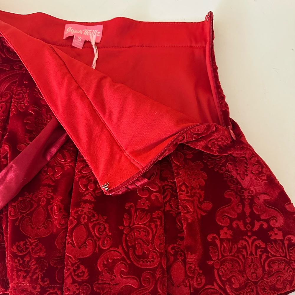 Sugar Thrillz/Dolls Kill Red December Dilemma Embossed Brocade Mini Skirt NWT S - Picture 9 of 16